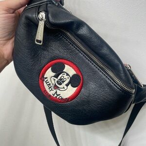 Classic Mickey disneyparks loungefly fannypack